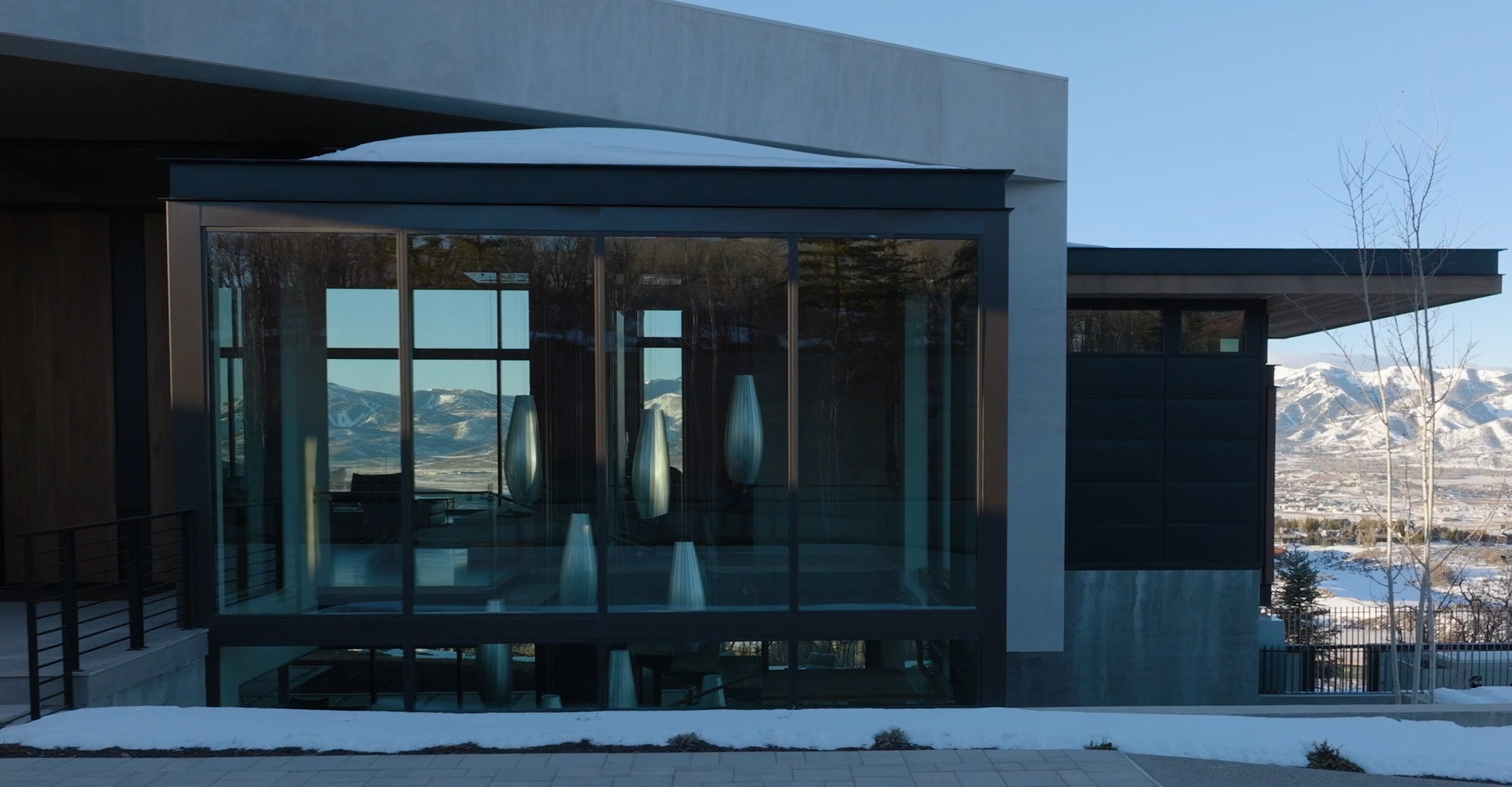 Aluminum_alloy_doors_and_windows_manufacturer
